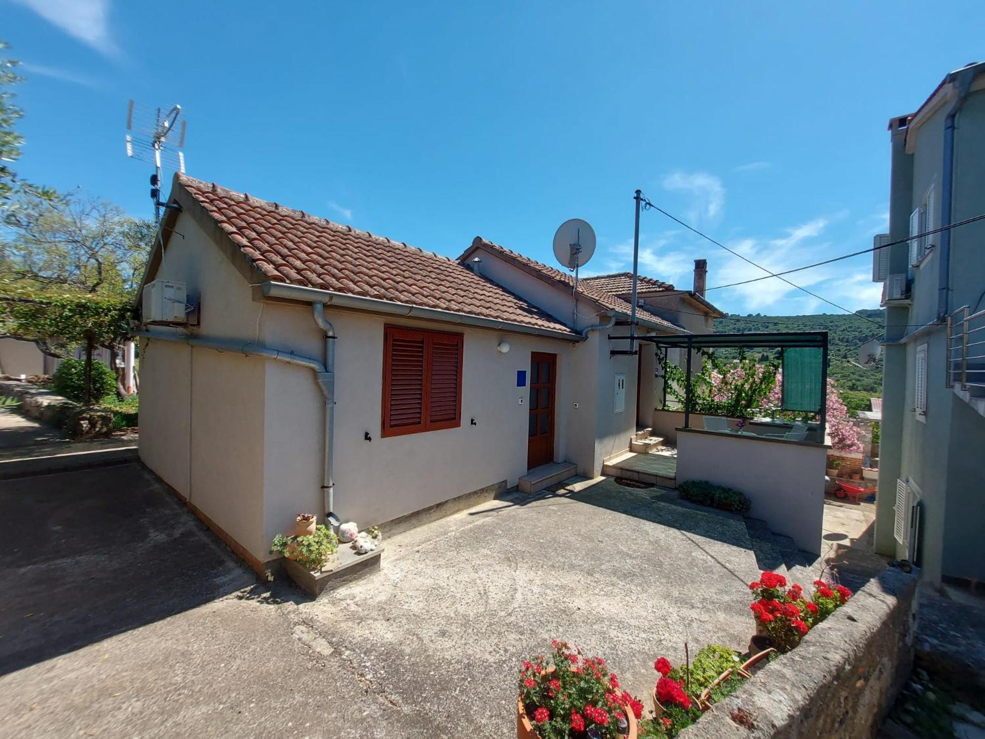 Apartmani Bugenvilija Brbinj Exterior foto